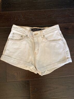 Levi’s denim shorts